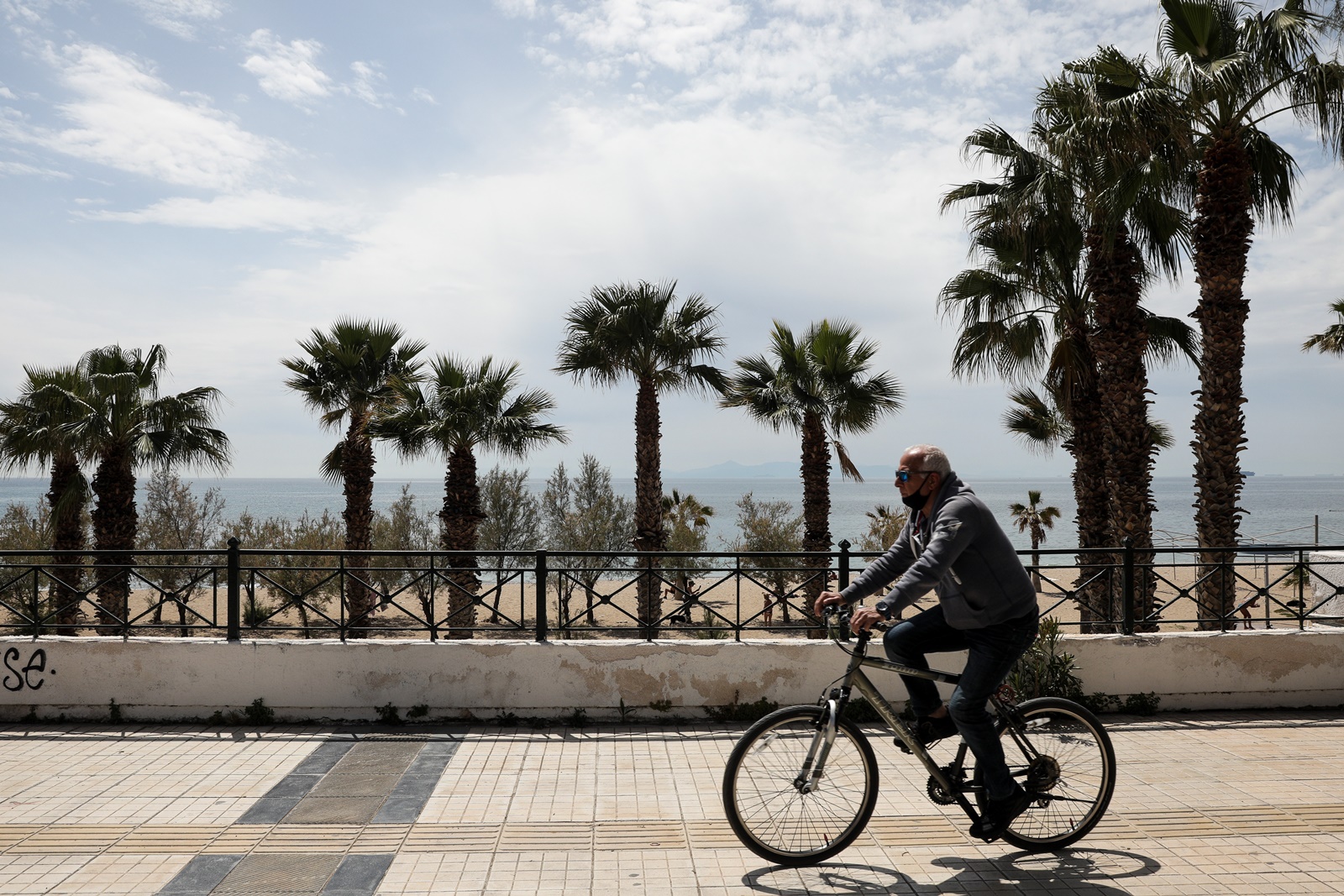 Έξαρση γρίπης στην Ελλάδα: Η Παγώνη κρούει τον κώδωνα του κινδύνου