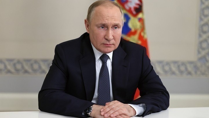 Πούτιν απειλεί με πυρηνικά: «Θα υπερασπιστούμε τα συμφέροντά μας με κάθε διαθέσιμο μέσο»
