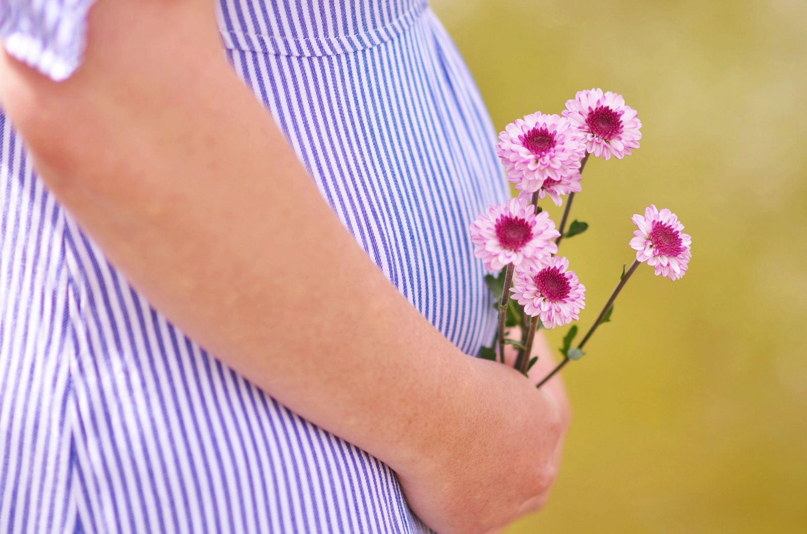 Κορονοϊός – εγκυμοσύνη: Πώς επηρεάζει ο Covid-19 την κύηση και το έμβρυο
