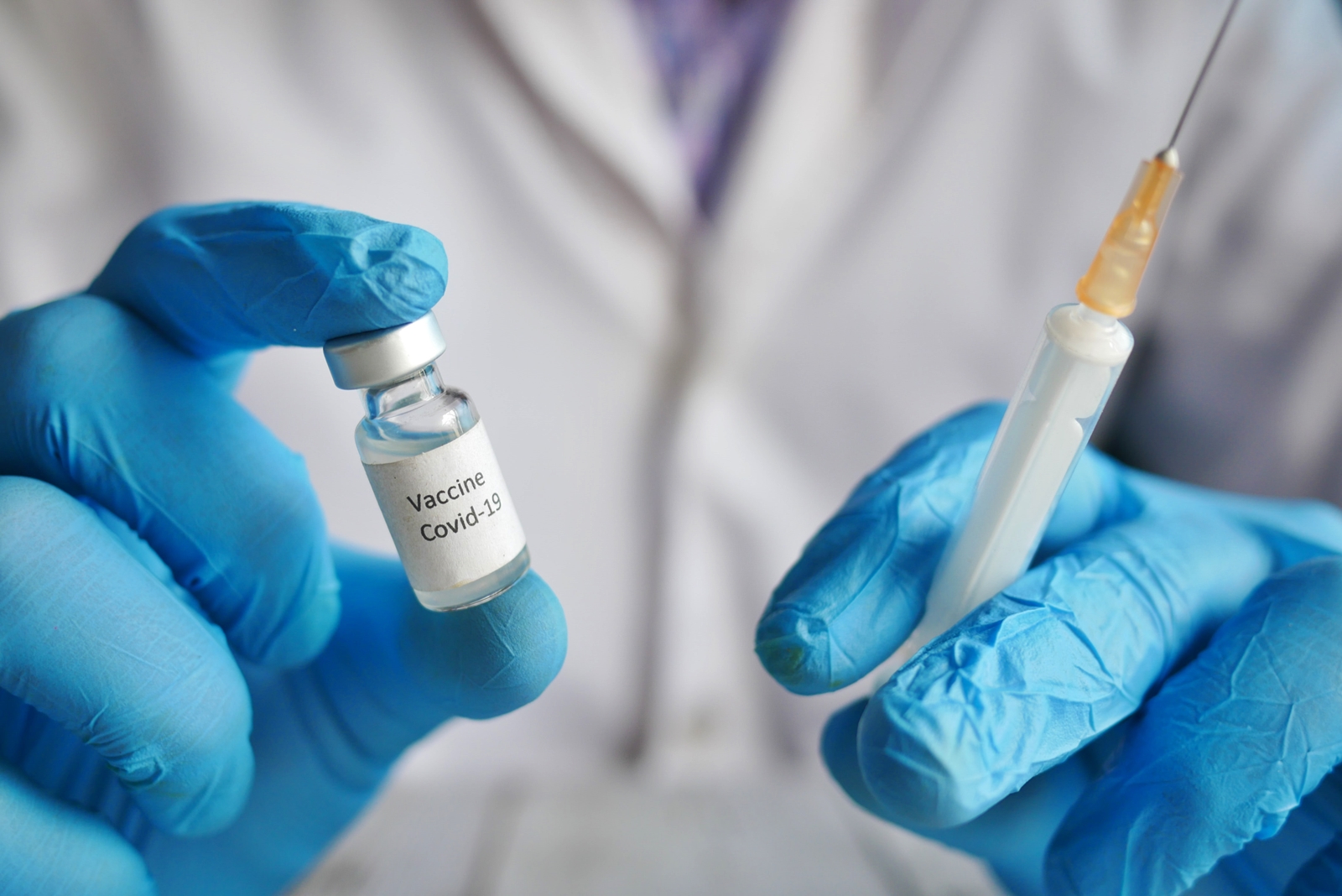 Ετήσιος εμβολιασμός κορονοϊού: Το «σχέδιο» του FDA