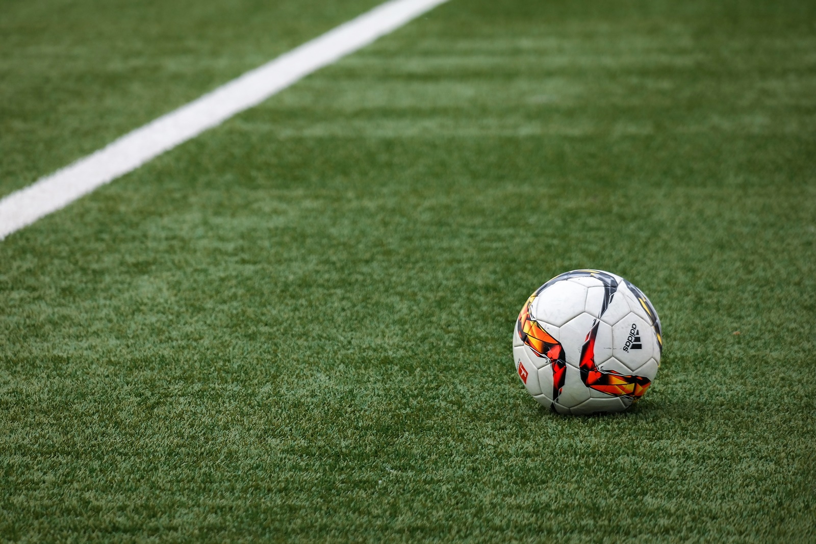 22χρονος ποδοσφαιριστής Πάτρα: Αγωνία για νεαρό που κατέρρευσε στο γήπεδο