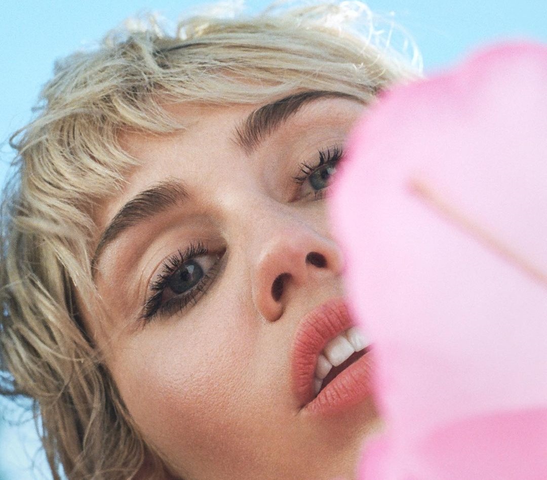 Miley Cyrus Flowers: Ο Λίαμ Χέμσγουρθ ετοιμάζει μήνυση κατά της πρώην του
