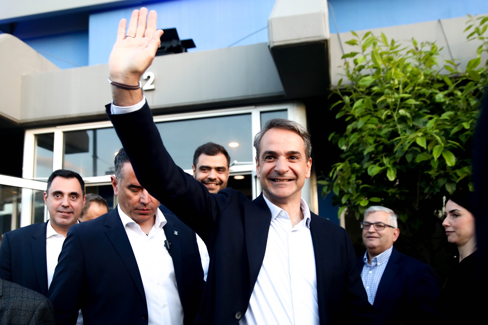 mitsotakis 8 1