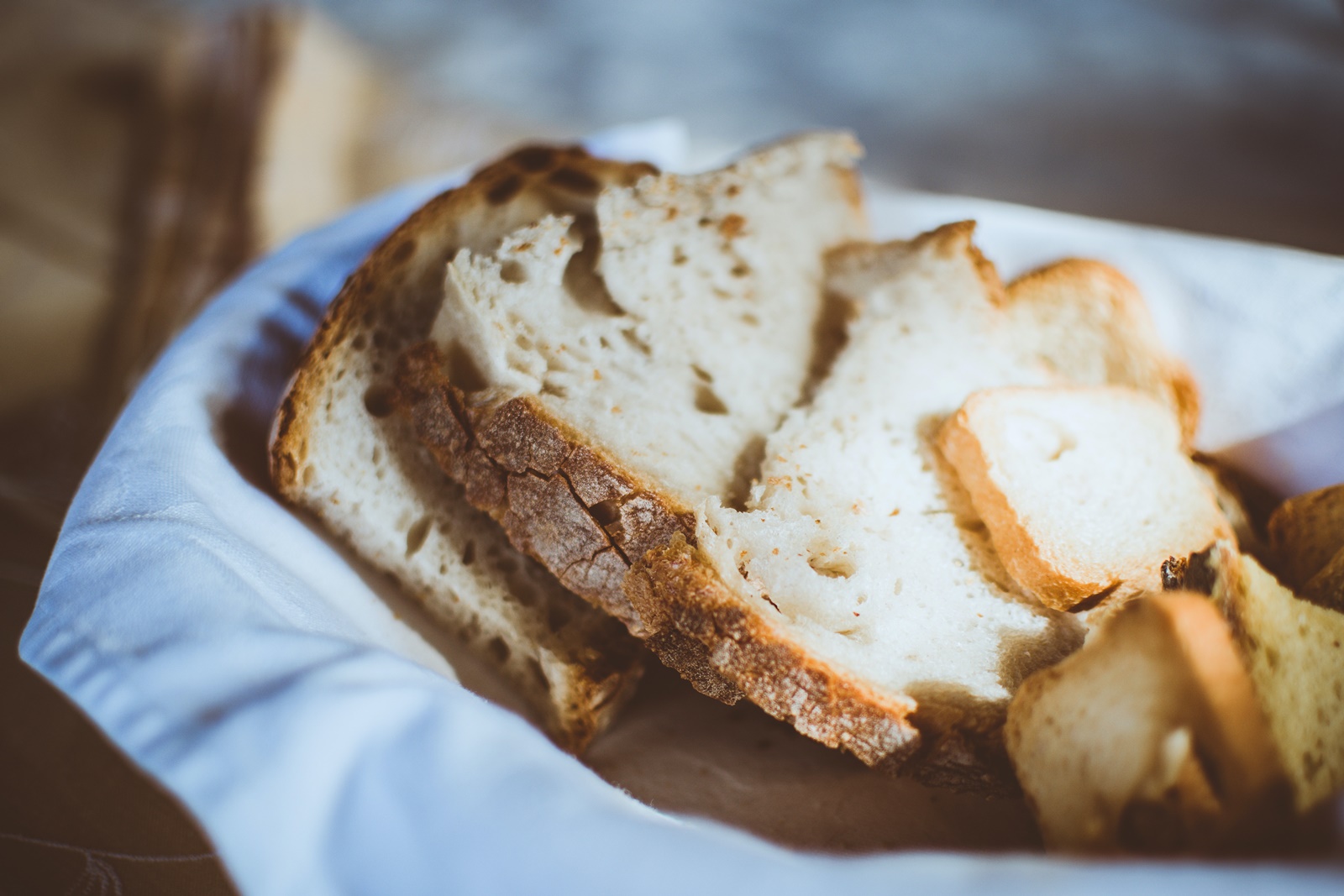 Σταθερές τιμές στο ψωμί ζήτησε ο Κώστας Σκρέκας από τους αρτοποιούς