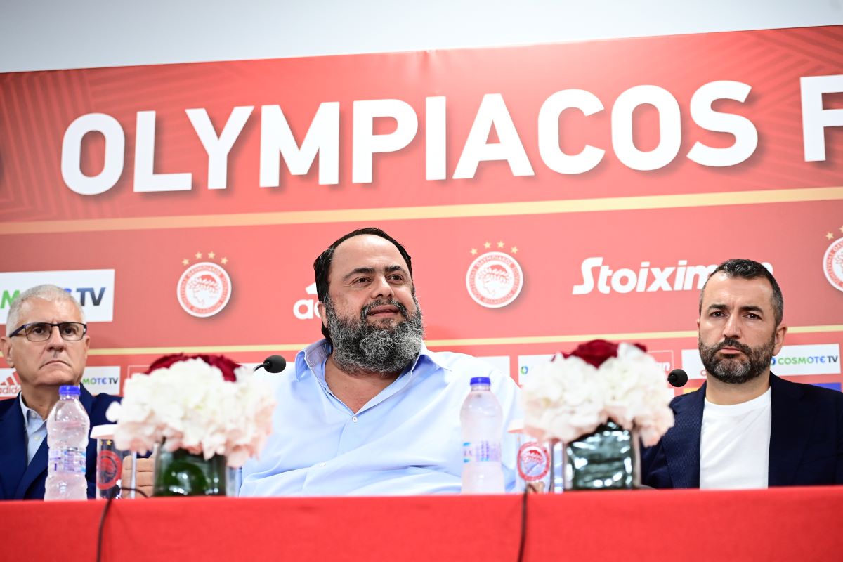 Τους Αντόνιο Κορδόν και Ντιέγκο Μαρτίνεθ παρουσίασε ο πρόεδρος του Ολυμπιακού