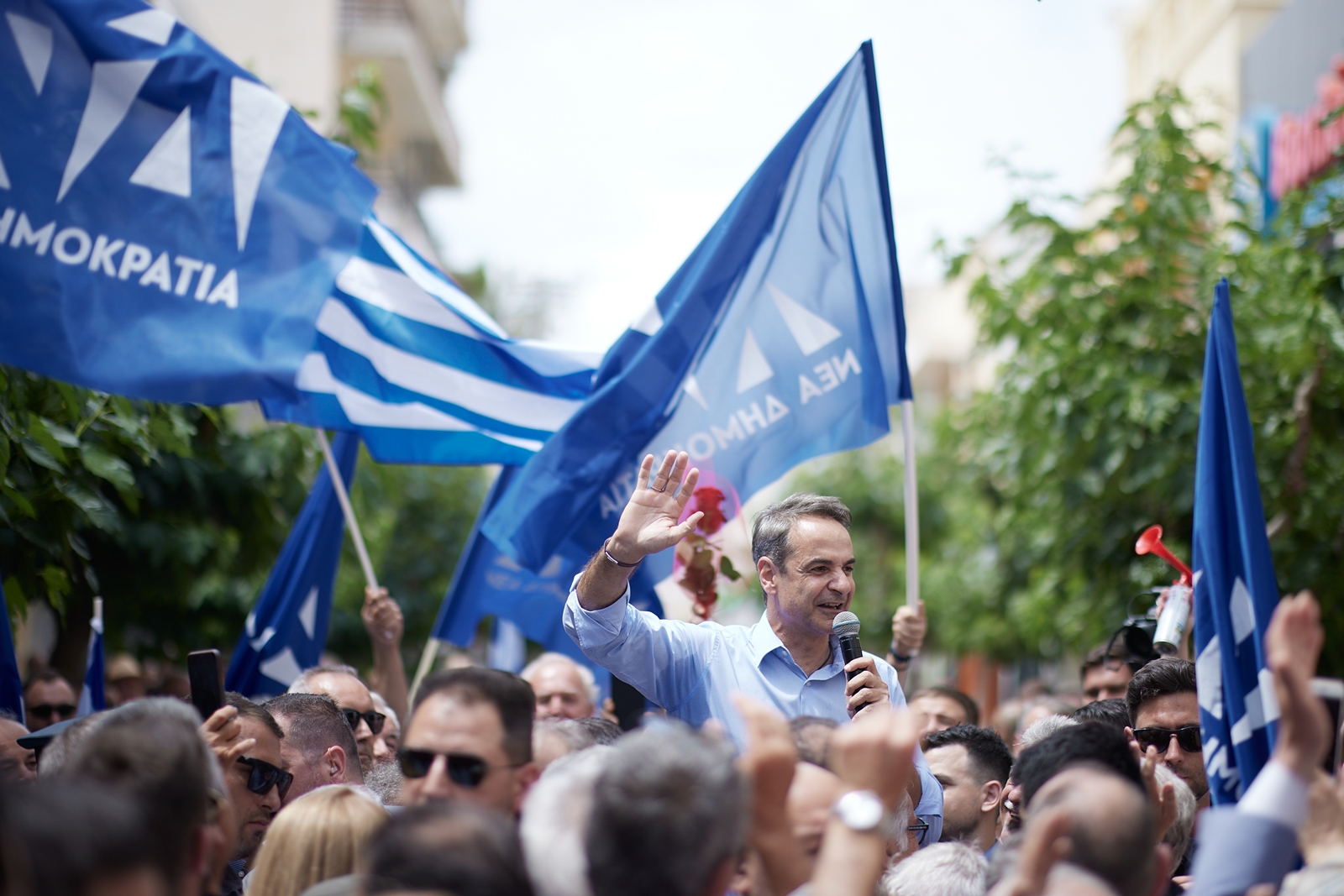 Μητσοτάκης Λουτράκι: Στην Κόρινθο, στα πλαίσια της περιοδείας του