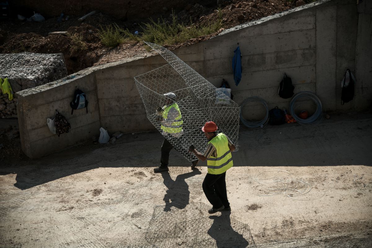 Αντιπλημμυρική «ασπίδα» από τον Δήμο Αθηναίων στη γειτονιά της Ριζούπολης