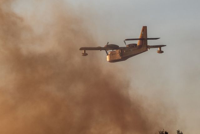 canadair1 2