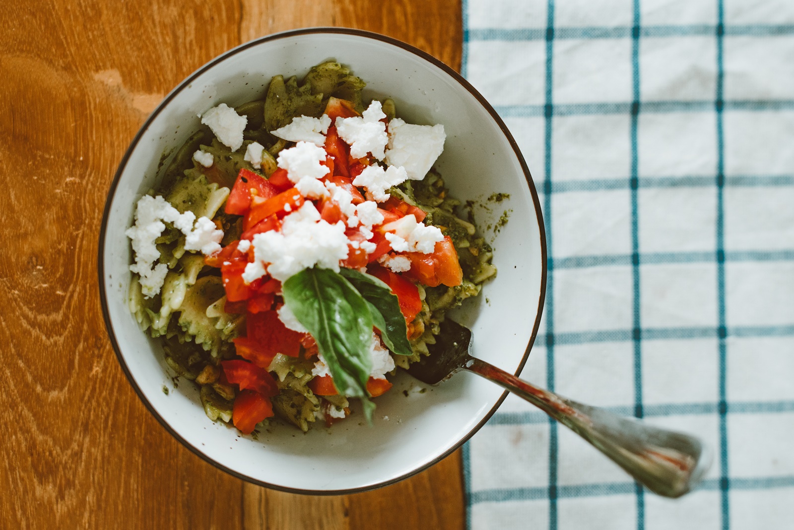 Καλοκαιρινές σαλάτες συνταγές: Viral στο TikTok, φτιάχνονται σε 5 λεπτά