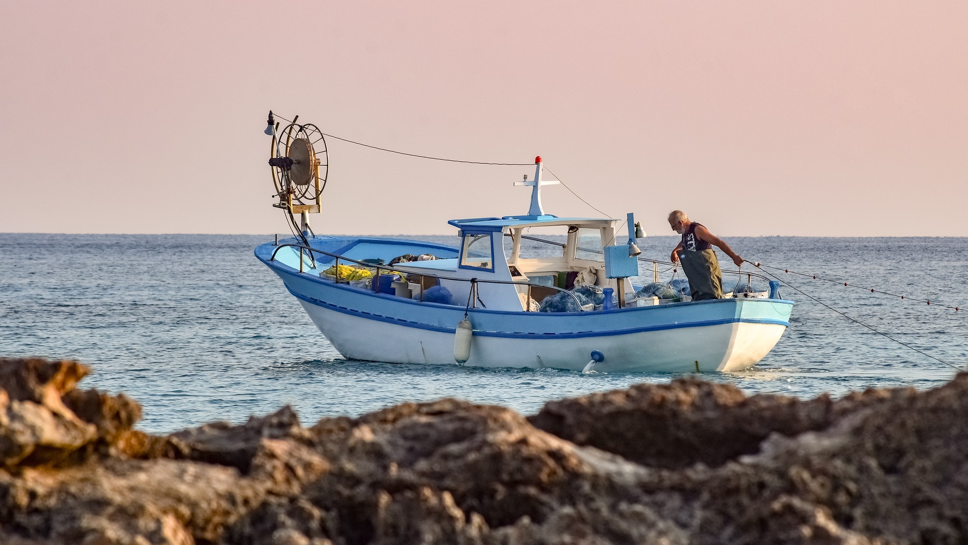 Τούρκοι ψαράδες στα ελληνικά νησιά: Κραυγή αγωνίας