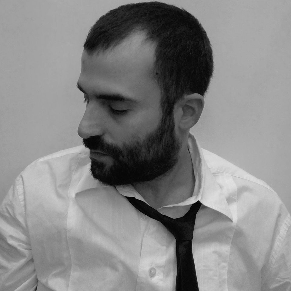 Αντώνης Χρυσουλάκης – φωτιά: «Γράφουν ότι έφυγες, δεν μπορώ να το πιστέψω»