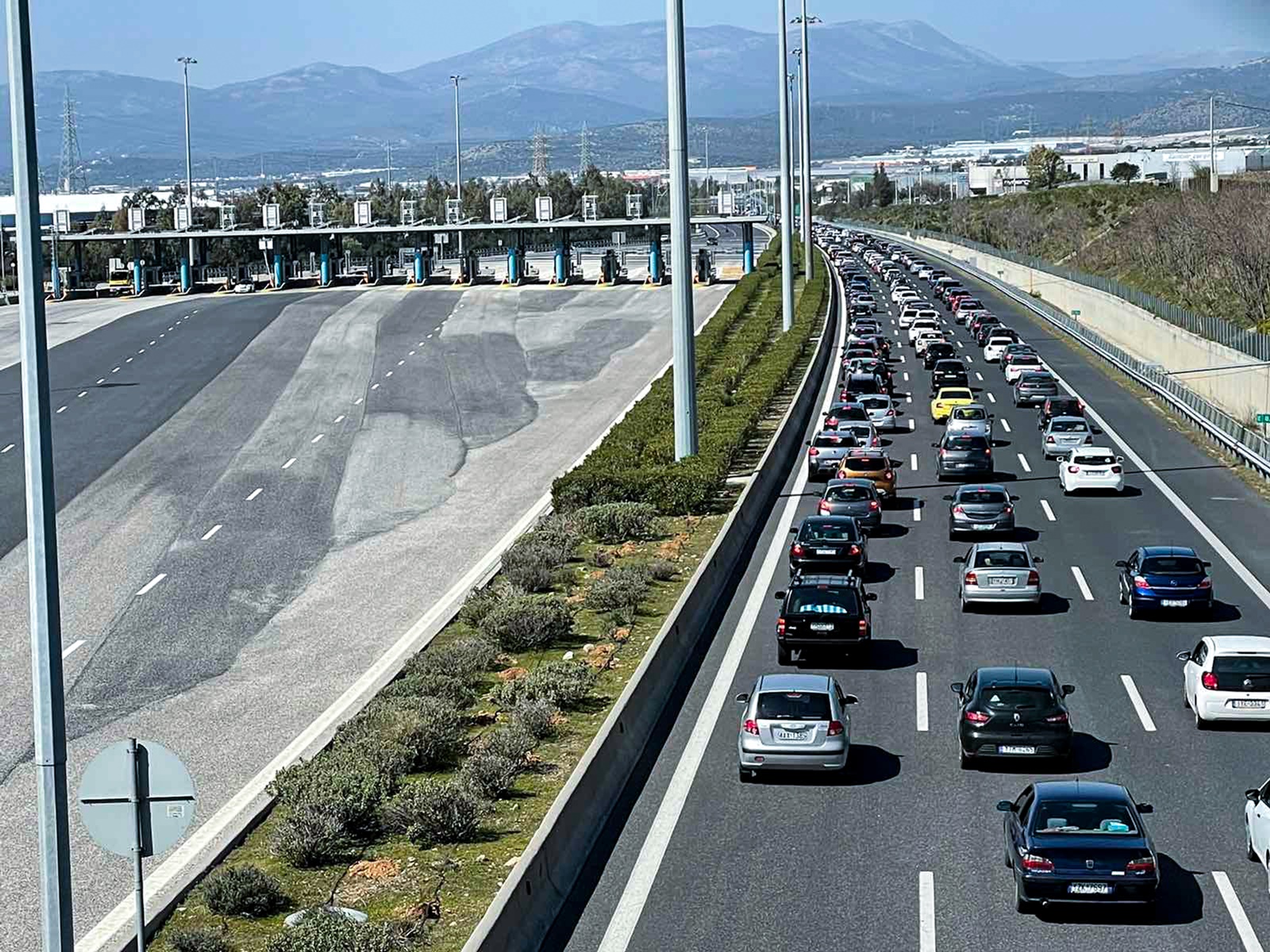 Τροχαίο Αθήνα σήμερα: Προβλήματα στην κυκλοφορία
