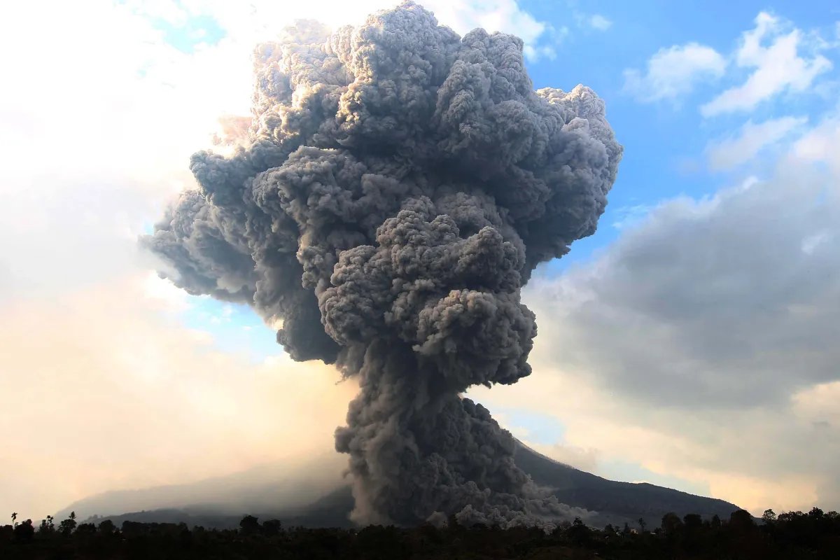 Ινδονησία ηφαίστειο 2023: Τουλάχιστον 22 νεκροί από την έκρηξη