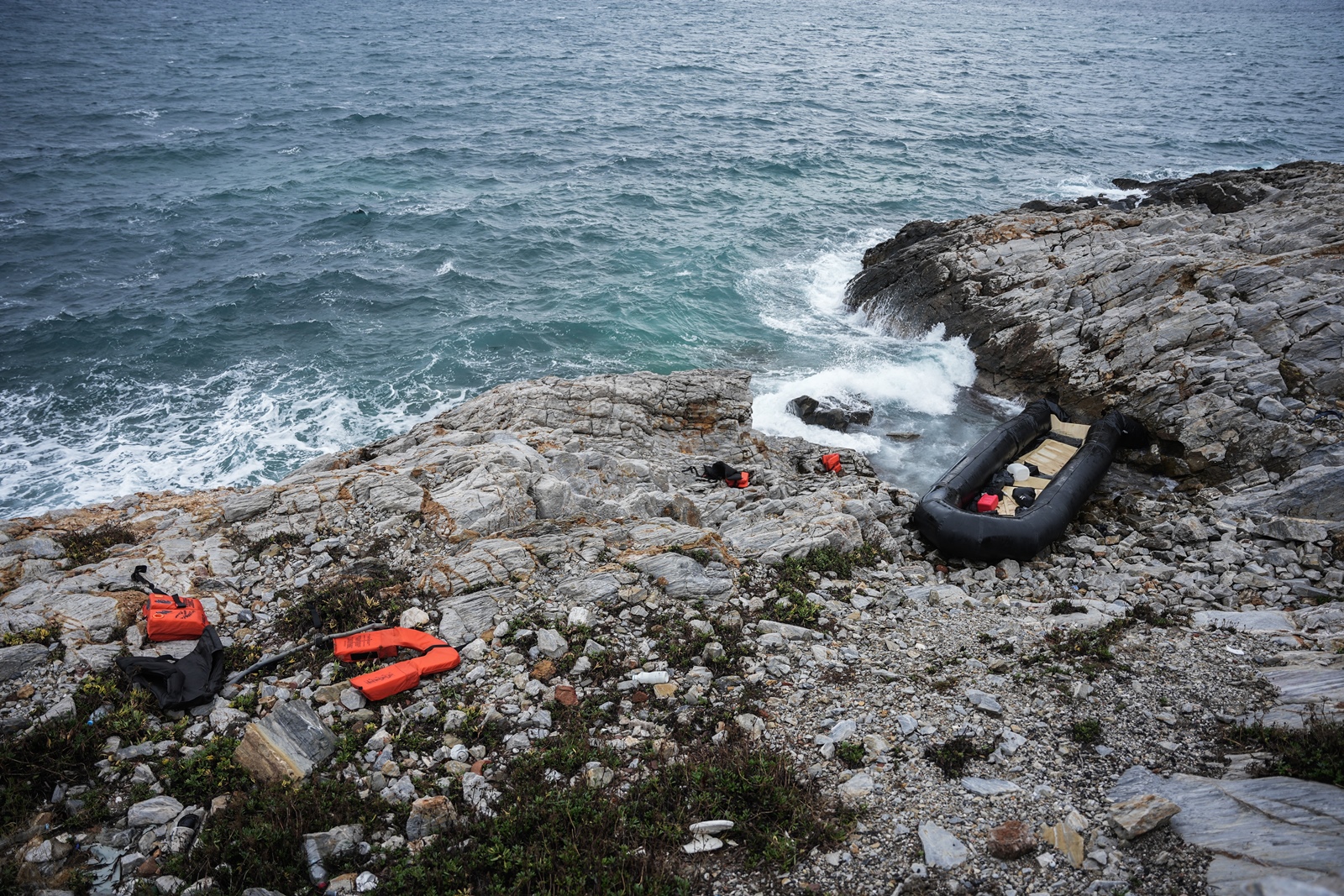 Κύπρος – μετανάστες: Τέσσερις άνθρωποι βρέθηκαν λιπόθυμοι σε βάρκα