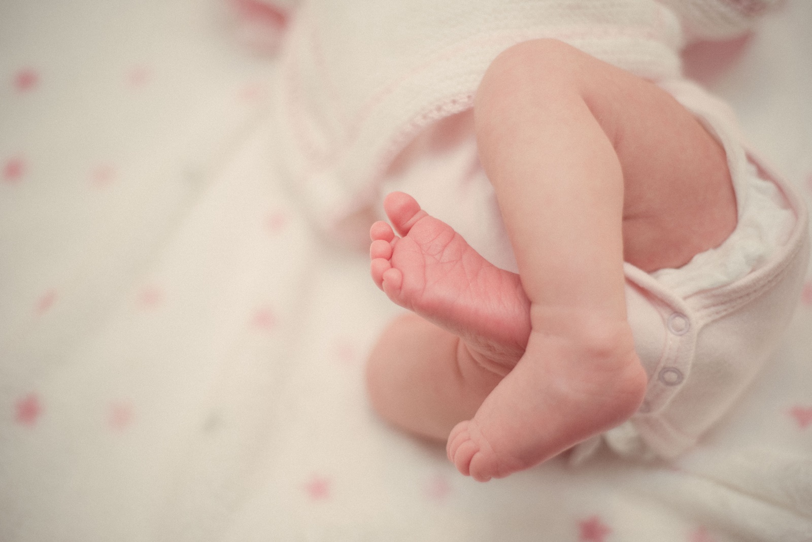 Γέννησε στο ασθενοφόρο: Δεν πρόλαβε να φτάσει στο νοσοκομείο
