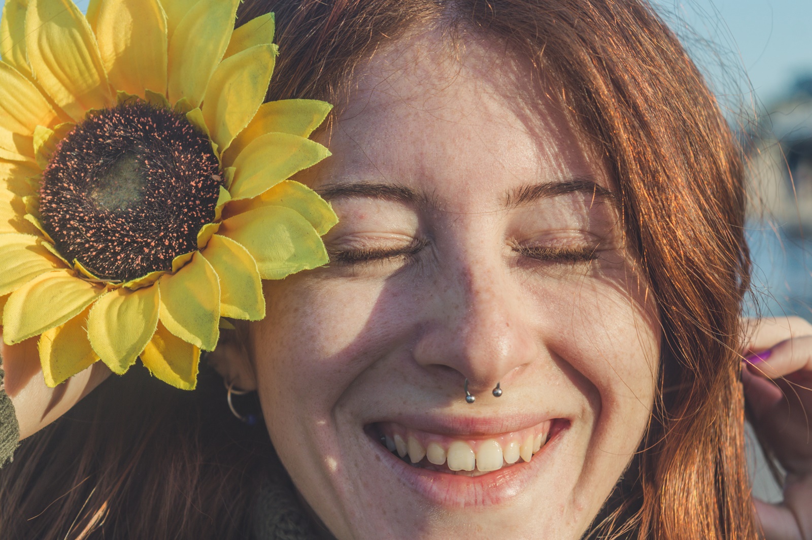 Πώς να γίνω ευτυχισμένος: 10 απλές συνήθειες που θα σε φέρουν πιο κοντά