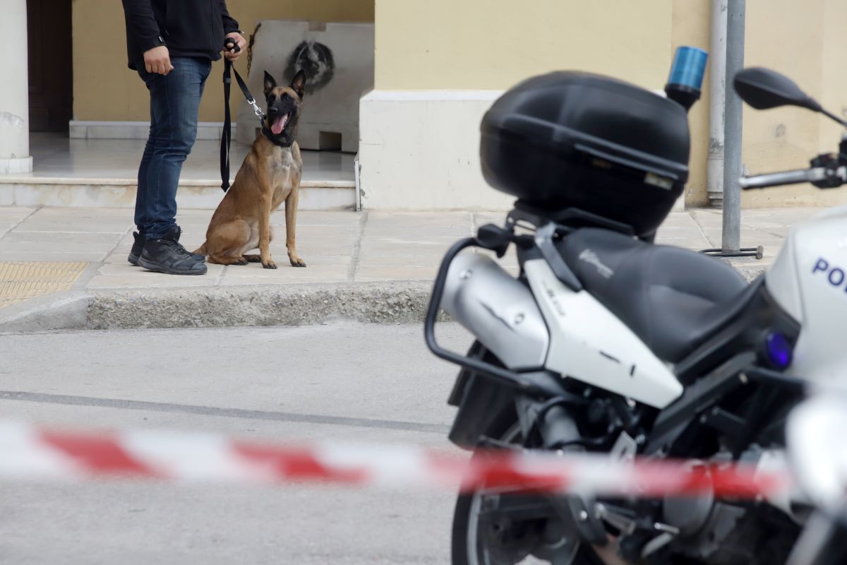 Πώς ο φάκελος-βόμβα στην πρόεδρο Εφετών Θεσσαλονίκης «έδειξε» τους δράστες