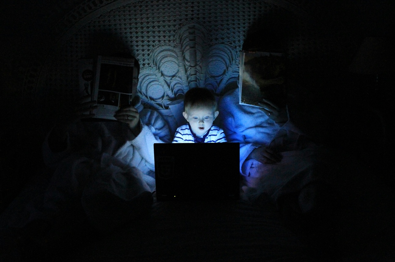 Ημέρα Ασφαλούς Διαδικτύου 2024: Συμβουλές για σωστή χρήση της τεχνητής νοημοσύνης από παιδιά