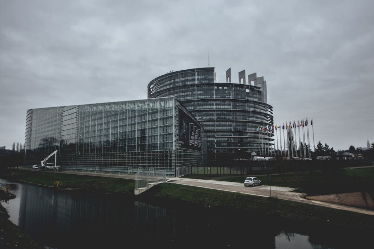 Ευρωπαϊκή Επιτροπή: Φραγή στα πλαστικά μπουκαλάκια σαμπουάν των ξενοδοχείων