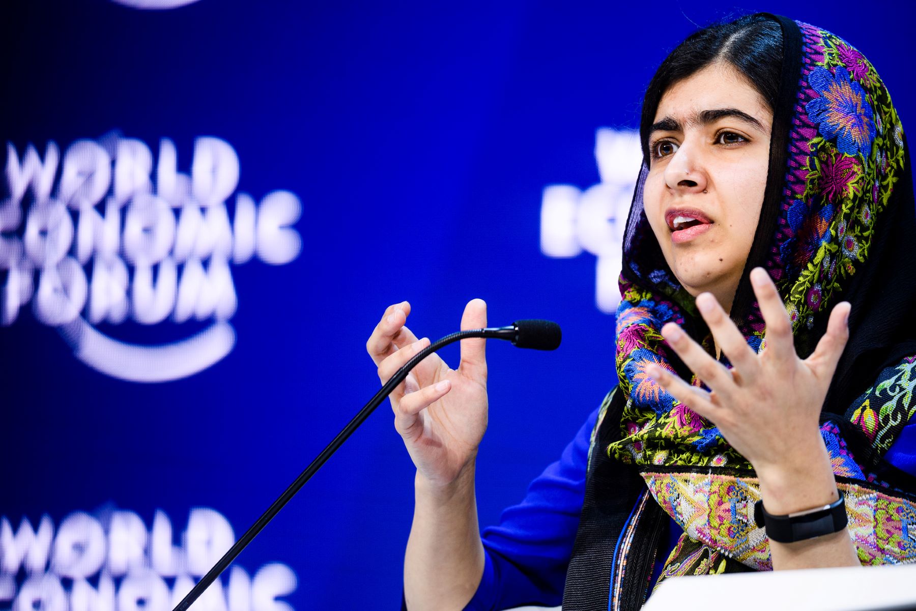 Μαλάλα – Κλίντον κριτική: Σφοδρές επιθέσεις εναντίον της ακτιβίστριας