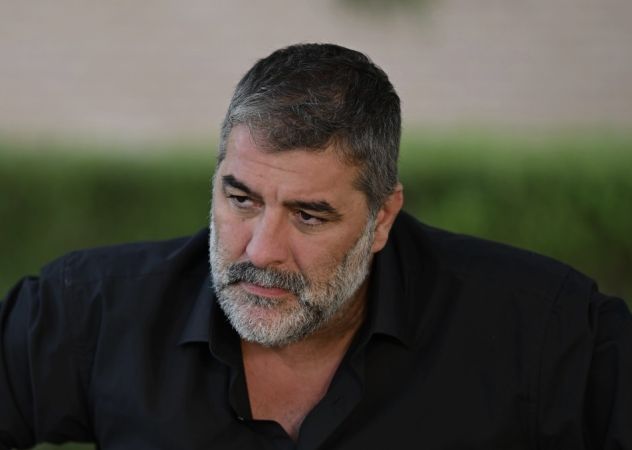 Βασίλης Μπισμπίκης: Θα ήθελα να είμαι αναρχικός, αλλά δεν έχω τα κότσια