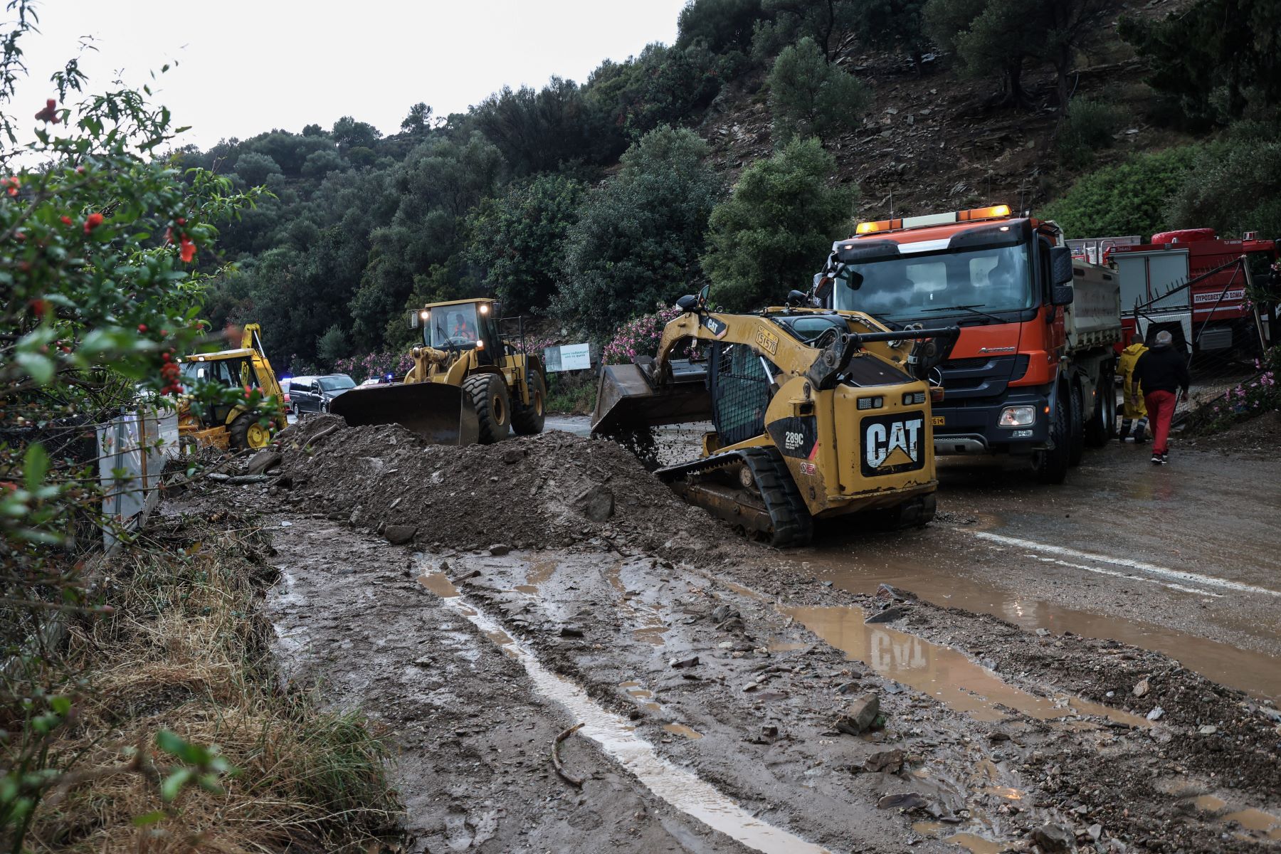 Κρήτη κακοκαιρία: Πλημμύρες και κατολισθήσεις σημειώθηκαν σε διάφορες περιοχές
