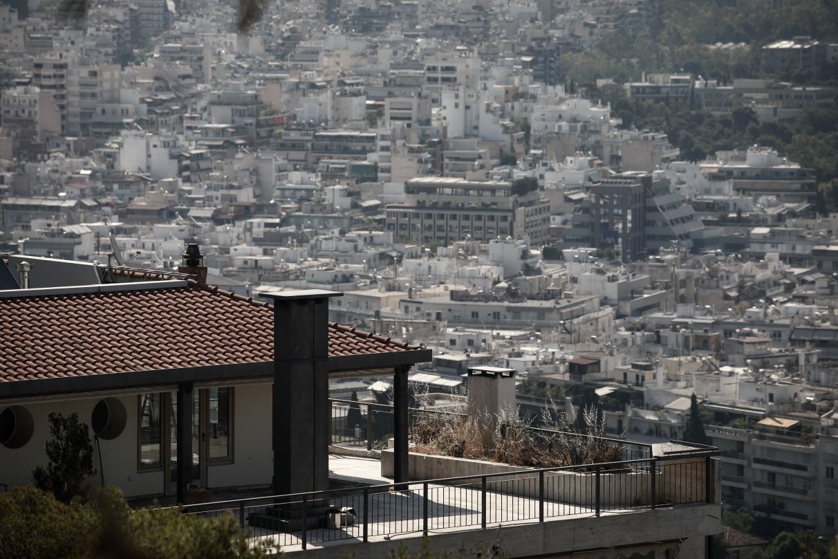 «Έφοδος» της εφορίας στα «κλειστά» ακίνητα