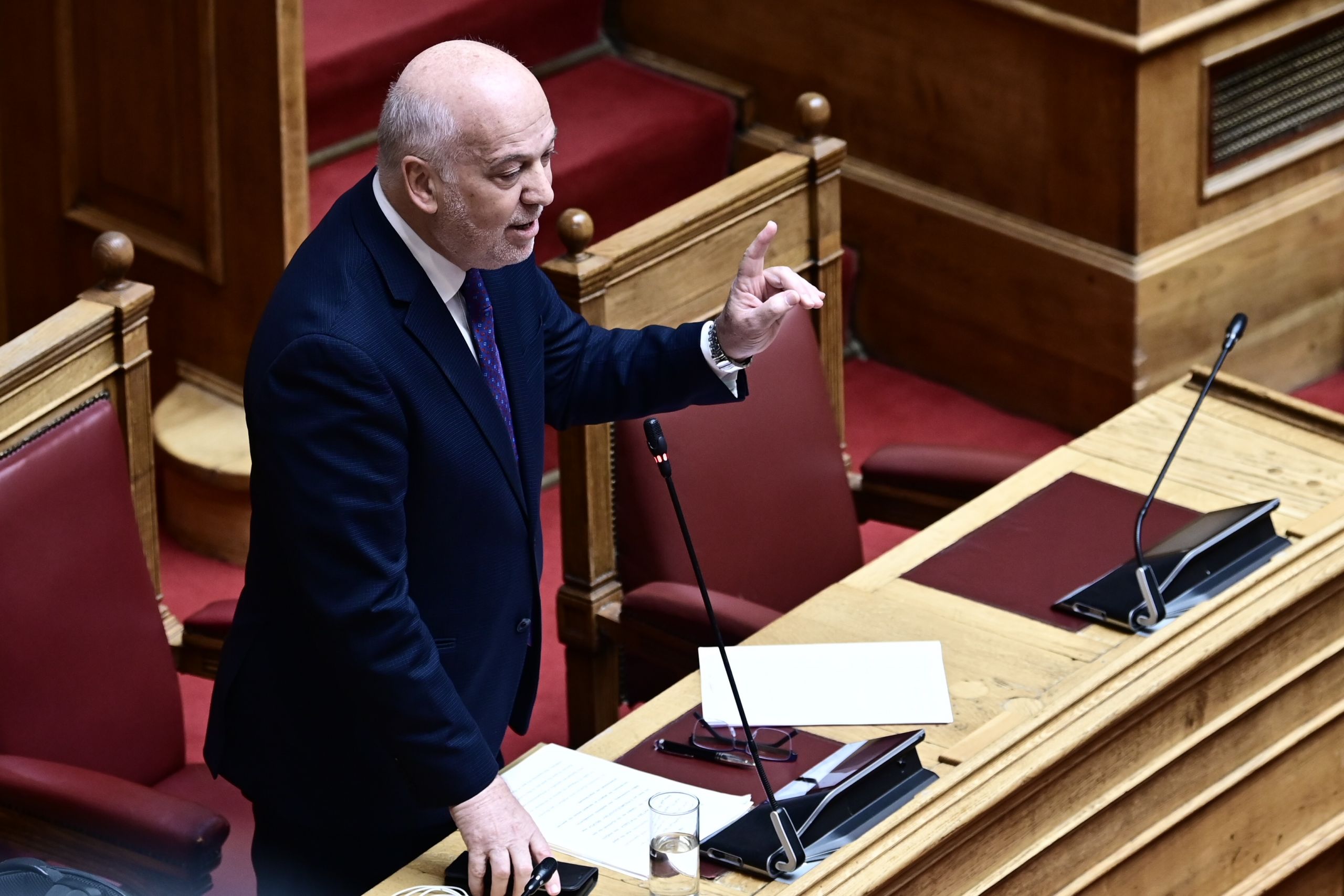 Προανακριτική ΠΑΣΟΚ Τέμπη: Η πρόταση είναι συνέχεια της αντίληψης Βελόπουλου, λέει ο Φλωρίδης