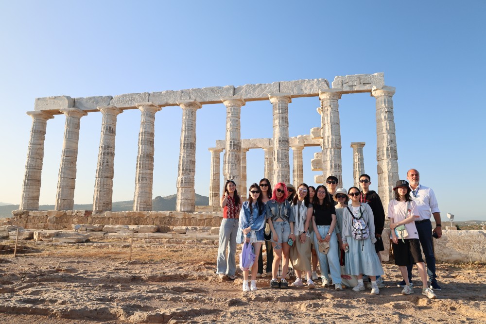 Φοιτητές από τη Σαγκάη στην Αττική: Γέφυρα πολιτισμού με πρωτοβουλία Χαρδαλιά